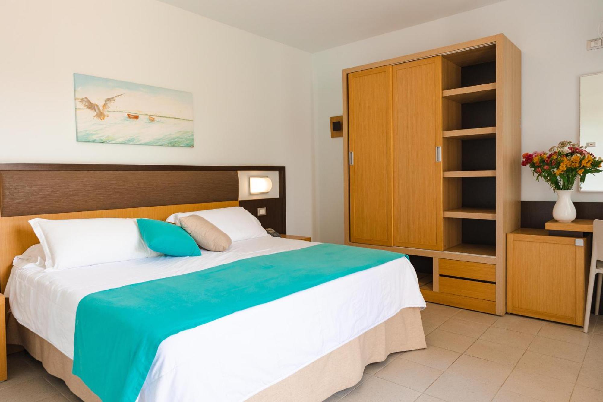 Riva Marina Resort - Cdshotels Carovigno Exteriör bild